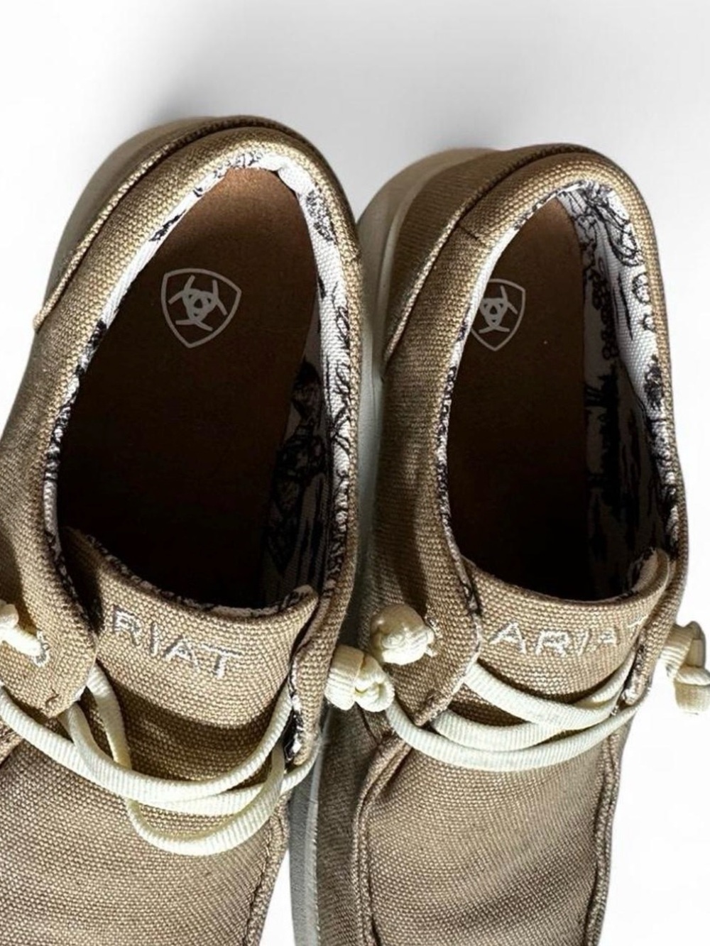 Ariat Women’s Tan Canvas Boat Shoes with Cream Laces - Picture 4 of 7